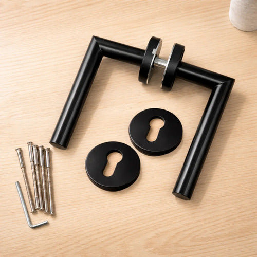 Manija Recta De Acero Inox Con Bocallave Para Puerta Negro