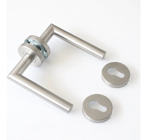 Manija Recta De Acero Inox Con Bocallave Para Puerta Plateado